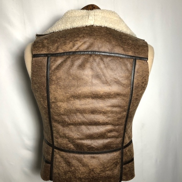Women’s Brown Lined Faux Leather Vest. Size Medium. Soya Concept. Like New. - Picture 2 of 8
